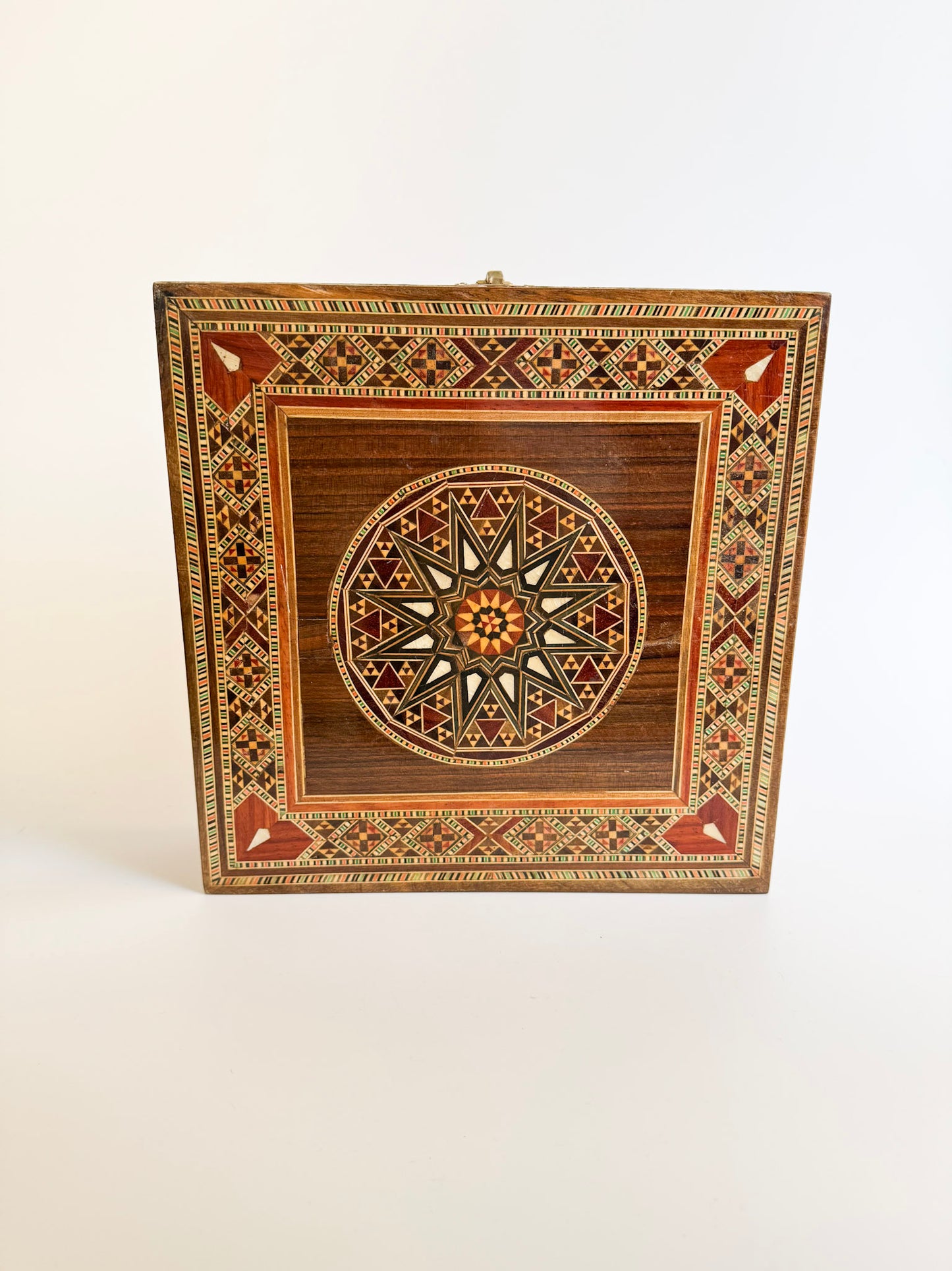Vintage Middle Eastern Marquetry Inlaid Box