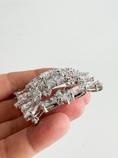 Large Vintage Rhinestone Brooch