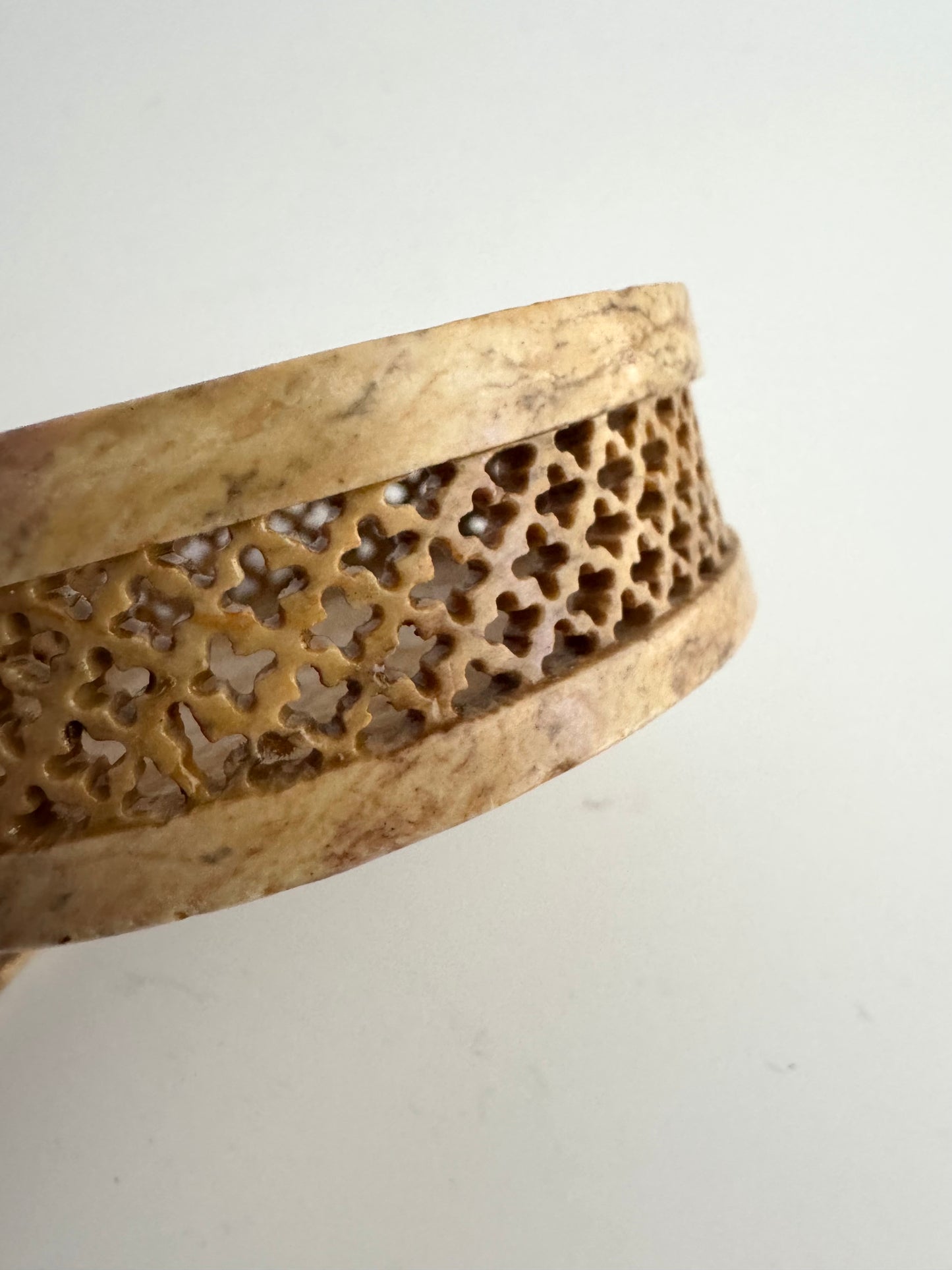 Pietra Dura Marble Inlay Round Trinket Box With Floral Motif, Made in India