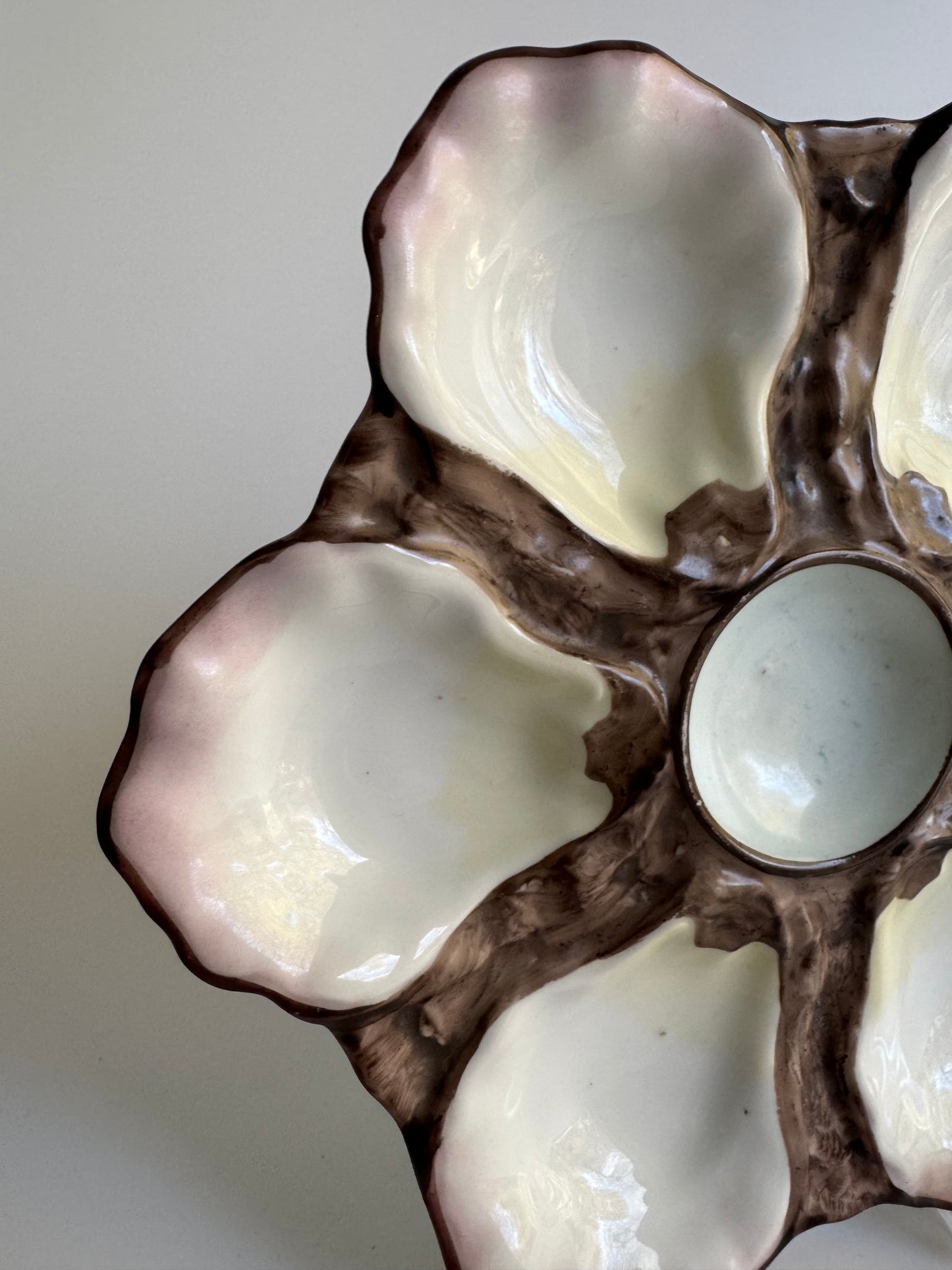 Vintage Majolica-Style Oyster Plate