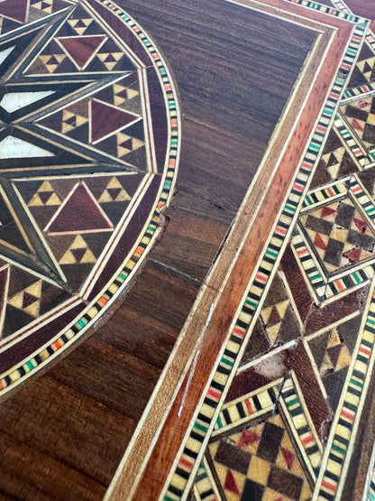 Vintage Middle Eastern Marquetry Inlaid Box