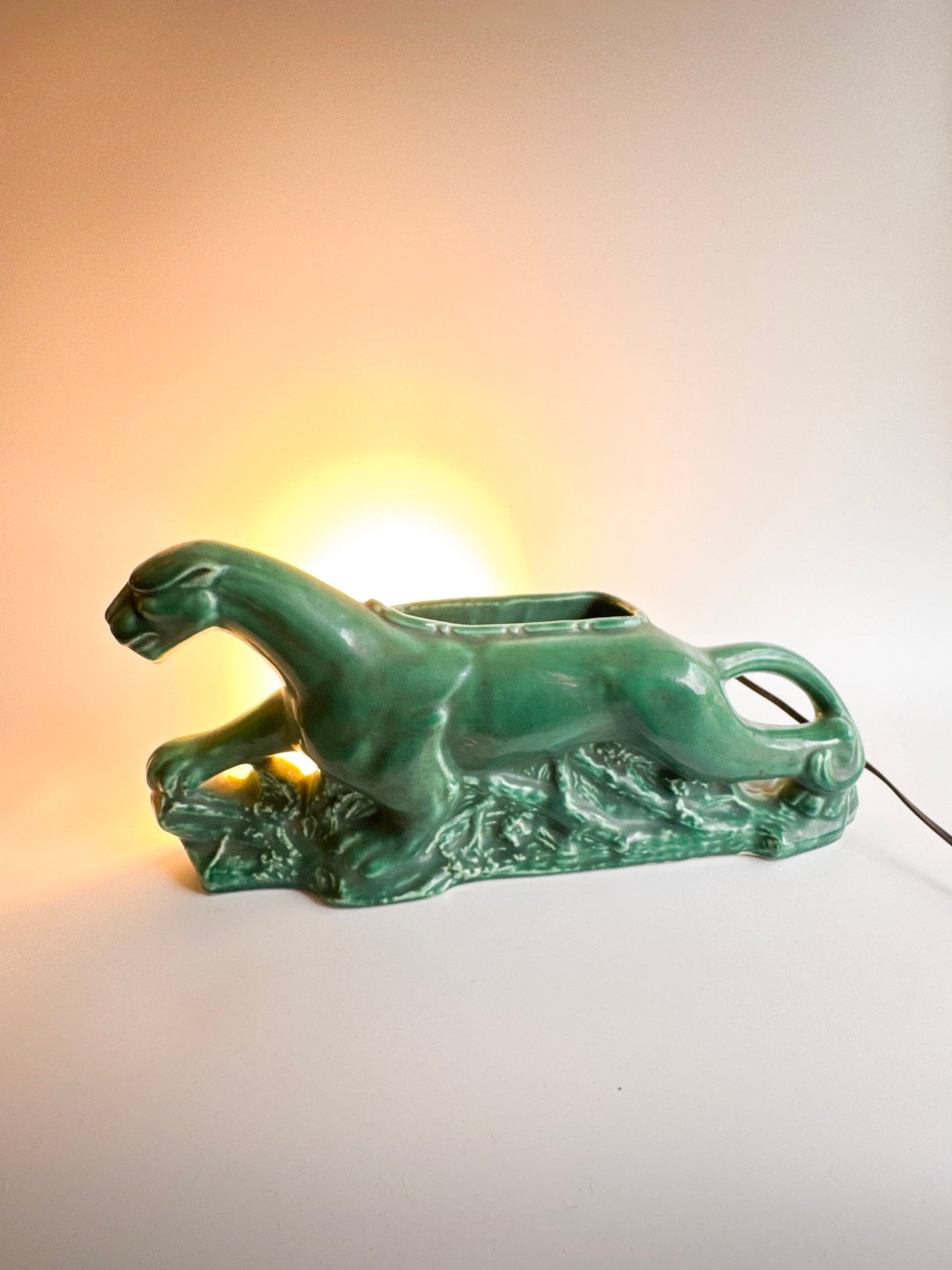 MCM/Vintage Green Ceramic Panther TV/Night Lamp